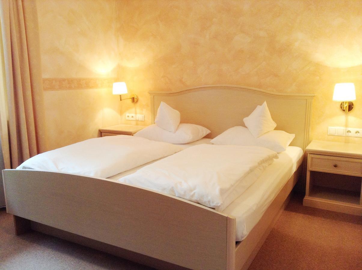 Hotel Gruenes Tuerl Bad Schallerbach Phòng bức ảnh