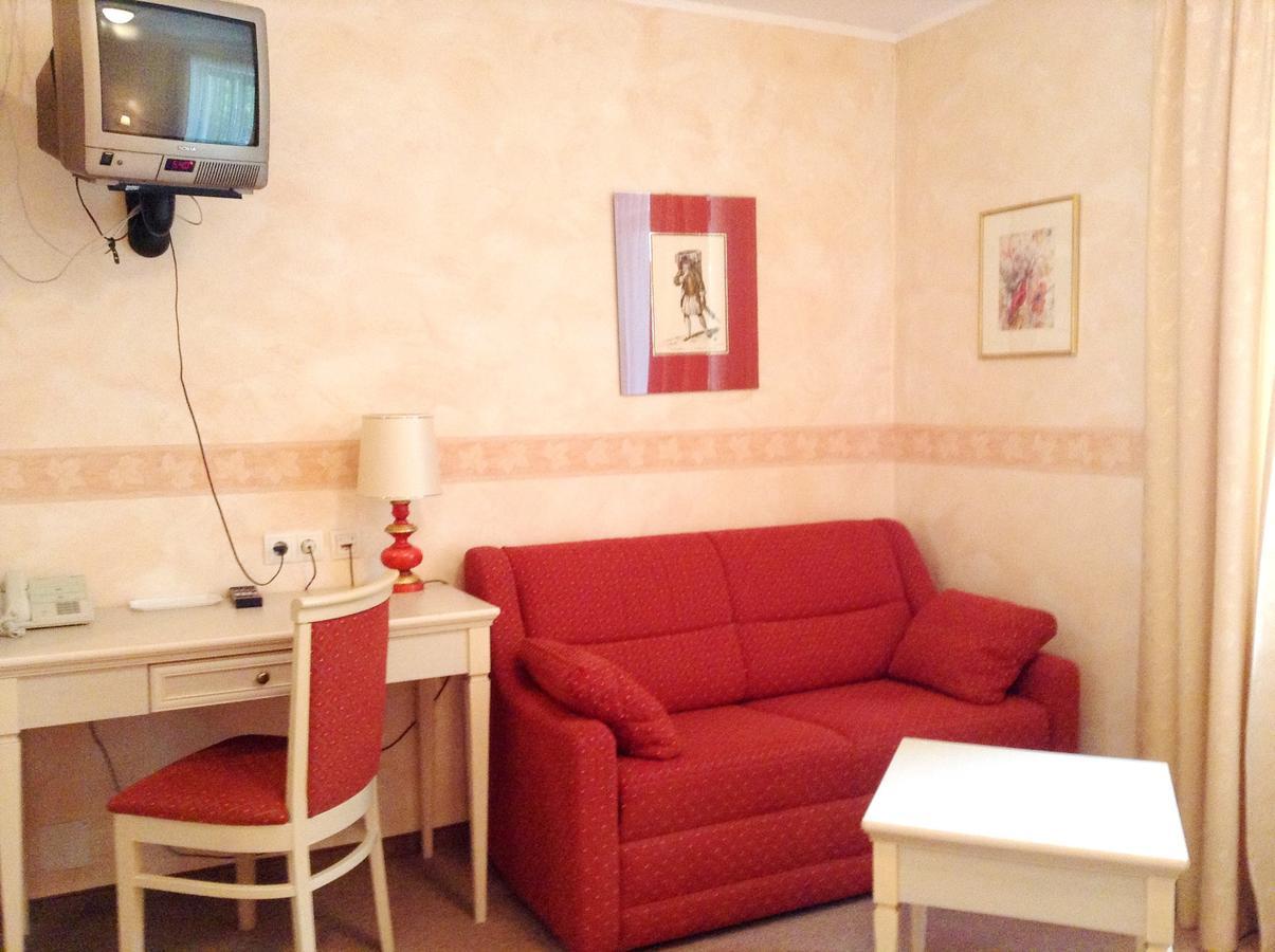 Hotel Gruenes Tuerl Bad Schallerbach Phòng bức ảnh