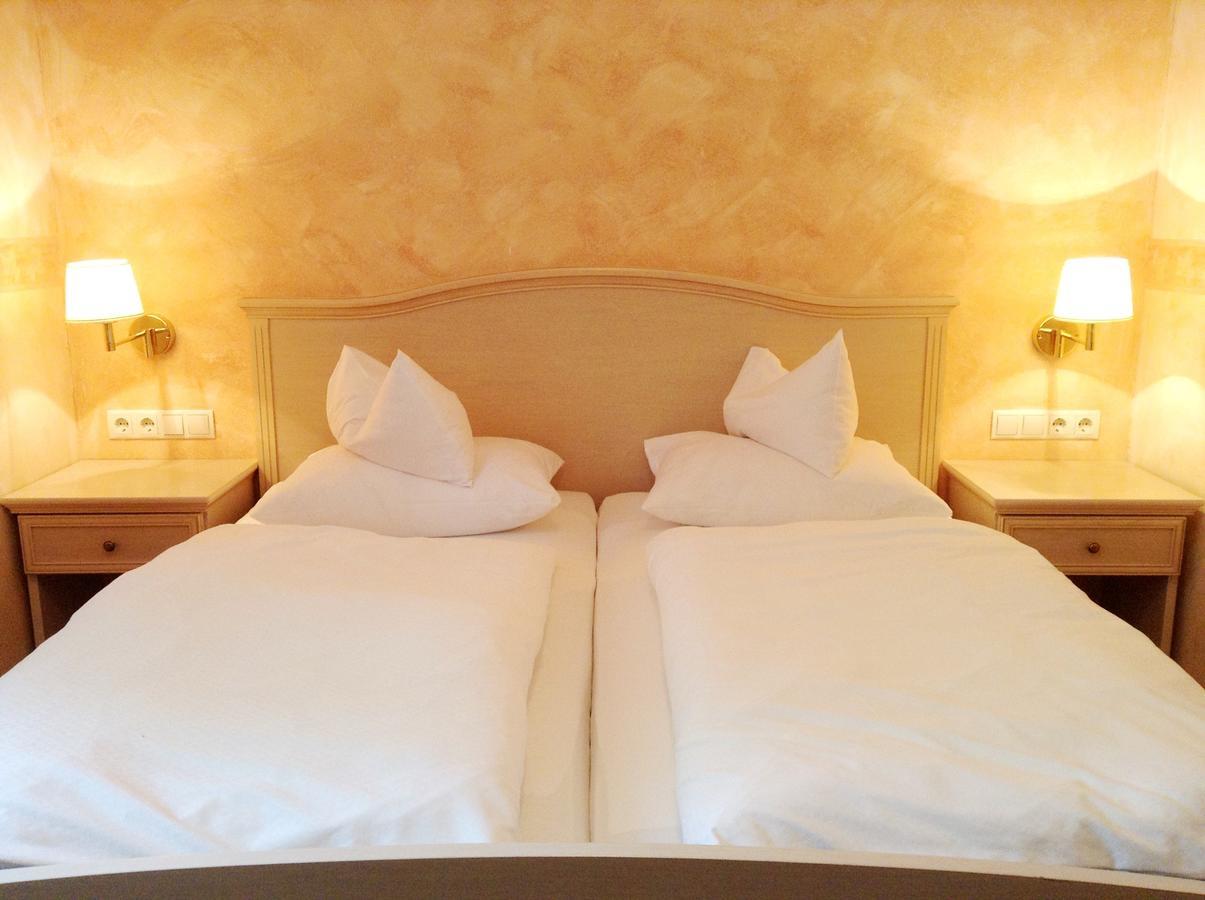 Hotel Gruenes Tuerl Bad Schallerbach Phòng bức ảnh